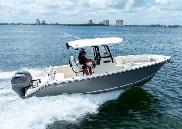 Cobia 262 Center Console image