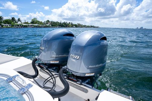 Cobia 262 Center Console image