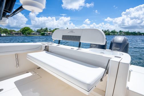 Cobia 262 Center Console image