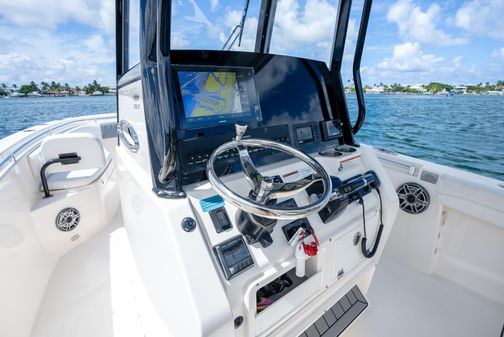 Cobia 262 Center Console image