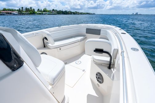 Cobia 262 Center Console image