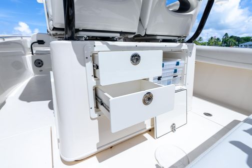 Cobia 262 Center Console image