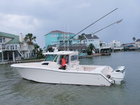 Grady-White 366 Canyon w/ 2020 Suzuki Engines image