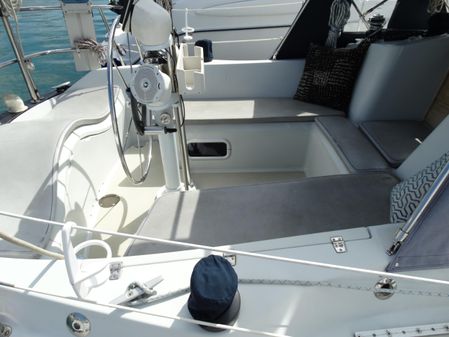 Ericson 32-200 image