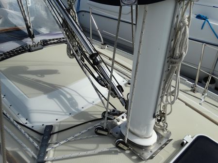 Ericson 32-200 image