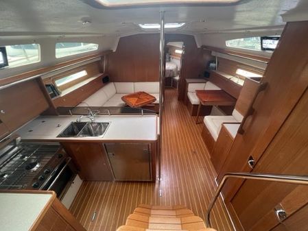 Catalina 425 image