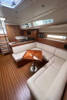 Catalina 425 image
