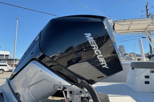 Sea Ray SDX 250 Outboard image