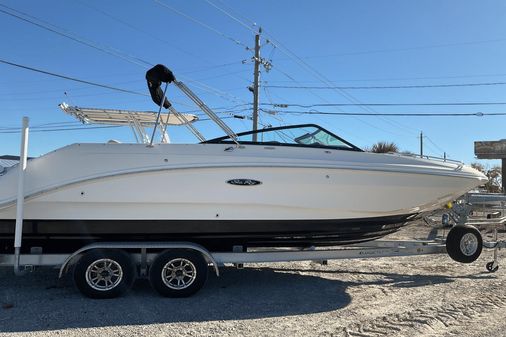 Sea Ray SDX 250 Outboard image