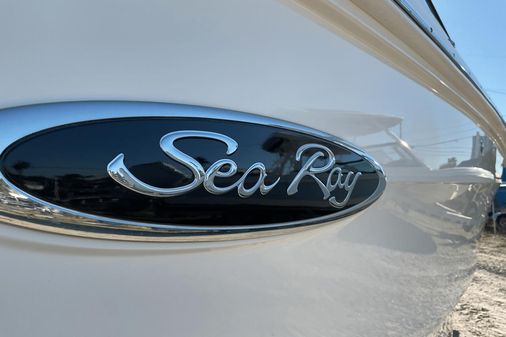 Sea Ray SDX 250 Outboard image