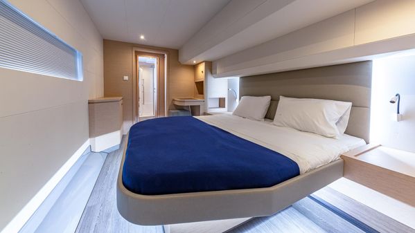 Fountaine Pajot MY 44 image