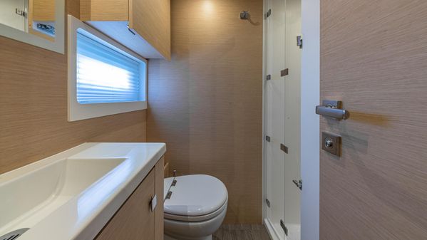 Fountaine Pajot MY 44 image