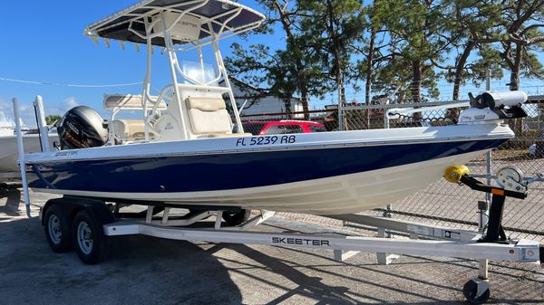 Skeeter SX 210