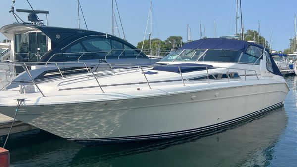 Sea Ray 420 Sundancer 