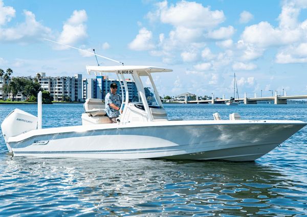 Boston Whaler 250 Dauntless image