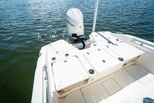 Boston Whaler 250 Dauntless image