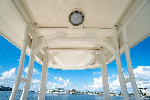 Boston Whaler 250 Dauntless image