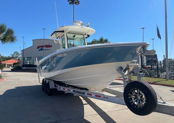 Boston Whaler 320 Outrage image