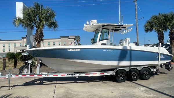 Boston Whaler 320 Outrage 
