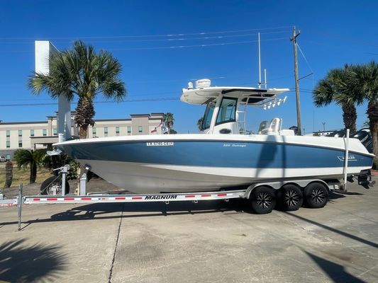 Boston Whaler 320 Outrage - main image