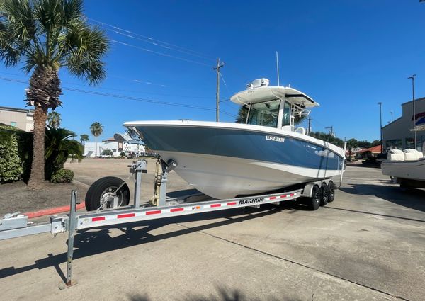 Boston Whaler 320 Outrage image