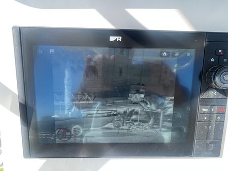 Boston Whaler 320 Outrage image