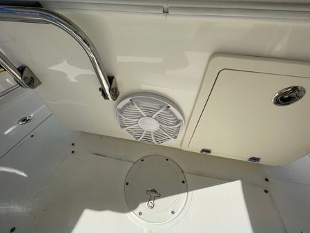 Boston Whaler 320 Outrage image