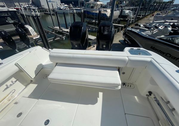 Boston Whaler 320 Outrage image