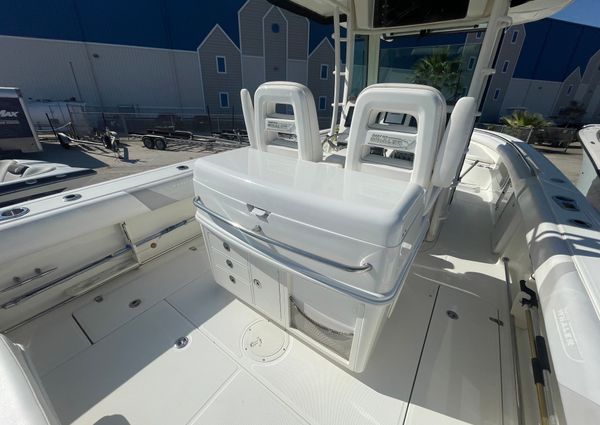 Boston Whaler 320 Outrage image