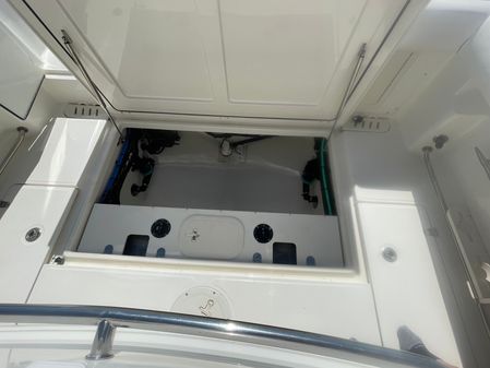 Boston Whaler 320 Outrage image