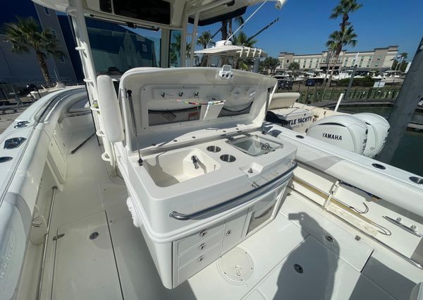 Boston Whaler 320 Outrage image