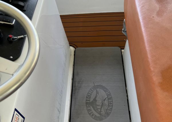 Custom 38 Coyote image