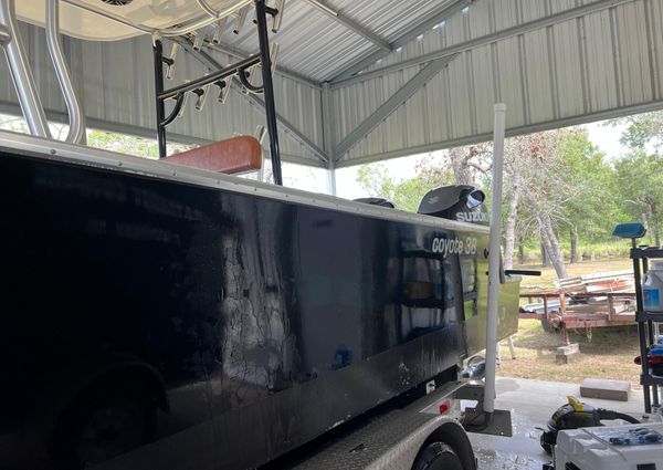 Custom 38 Coyote image