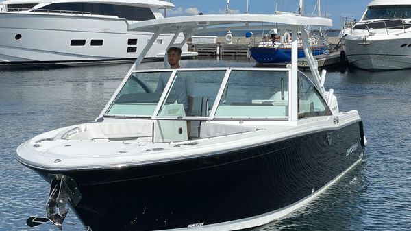 Blackfin 252 DC