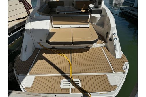 Sea Ray 320 Sundancer image