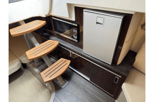 Sea Ray 320 Sundancer image