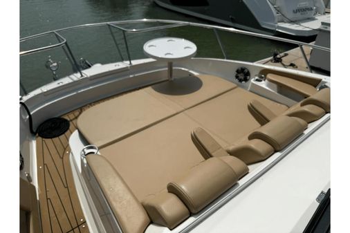 Sea Ray 320 Sundancer image