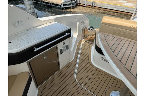 Sea Ray 320 Sundancer image