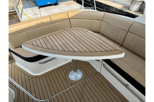 Sea Ray 320 Sundancer image