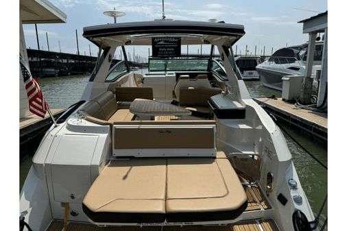 Sea Ray 320 Sundancer image