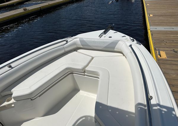 Boston-whaler 220-OUTRAGE image