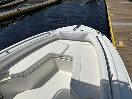 Boston-whaler 220-OUTRAGE image