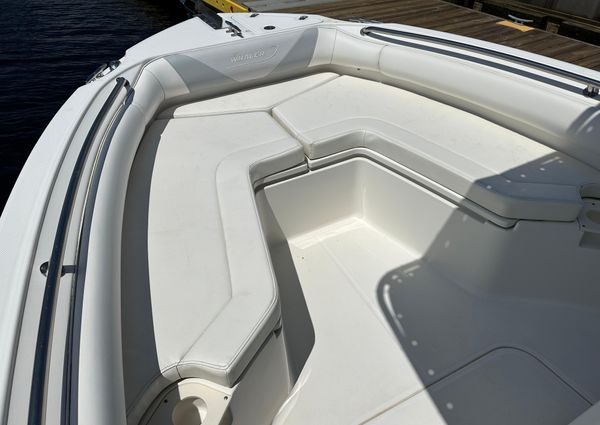 Boston-whaler 220-OUTRAGE image