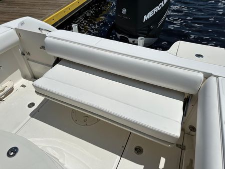 Boston-whaler 220-OUTRAGE image