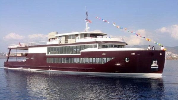 Custom Passenger vessel 2011