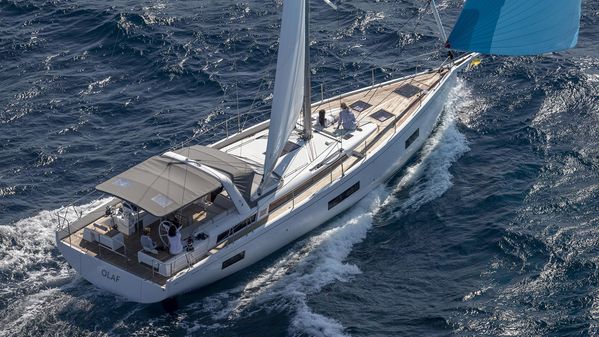 Beneteau Oceanis Yacht 54 image