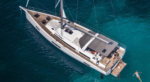 Beneteau Oceanis Yacht 54 image