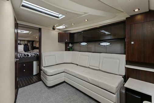 Monterey 400 Sport Yacht image