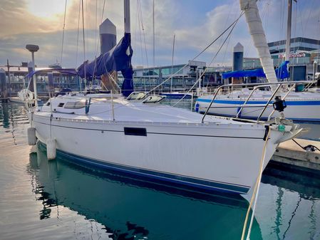 Beneteau Oceanis 350 image