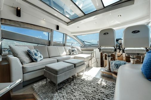 Sea Ray L550 image